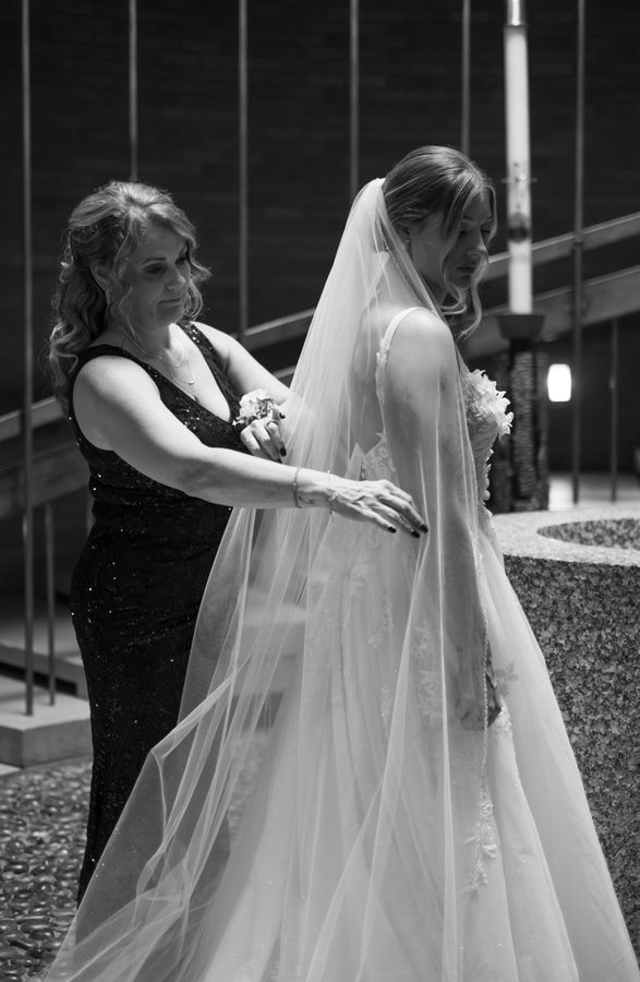 Alyssa and Eric's wedding day: Gifts, First Looks & A Whole Lot of Happy Tears