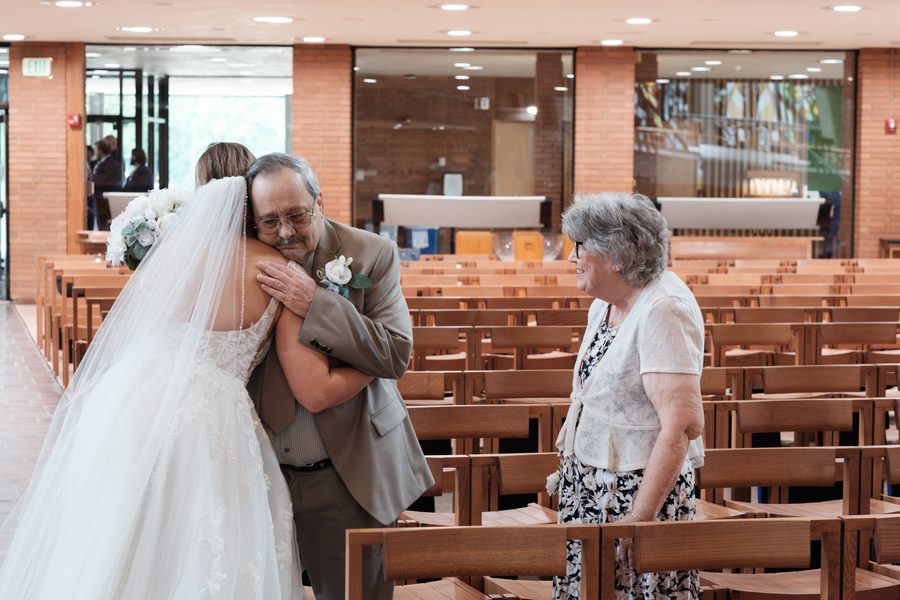 Alyssa and Eric's wedding day: Gifts, First Looks & A Whole Lot of Happy Tears