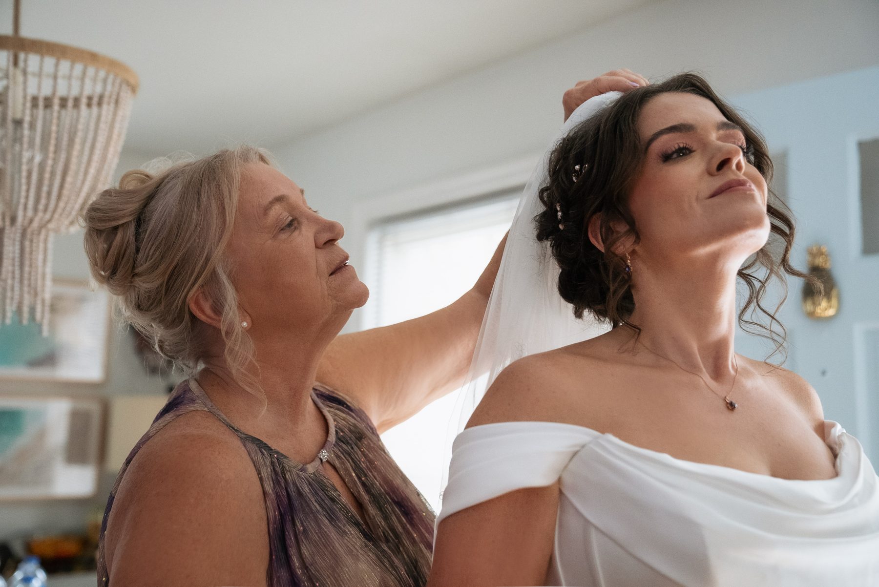 Pary's veil being placed